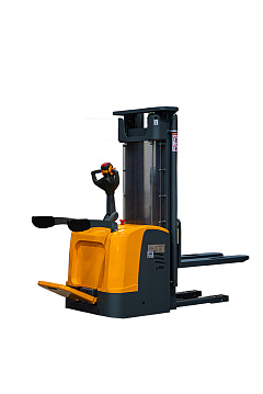 Штабелер самоходный 1,5 т 4,5 м XILIN CDDK15-III 24/200 В/Ач (с платформой)